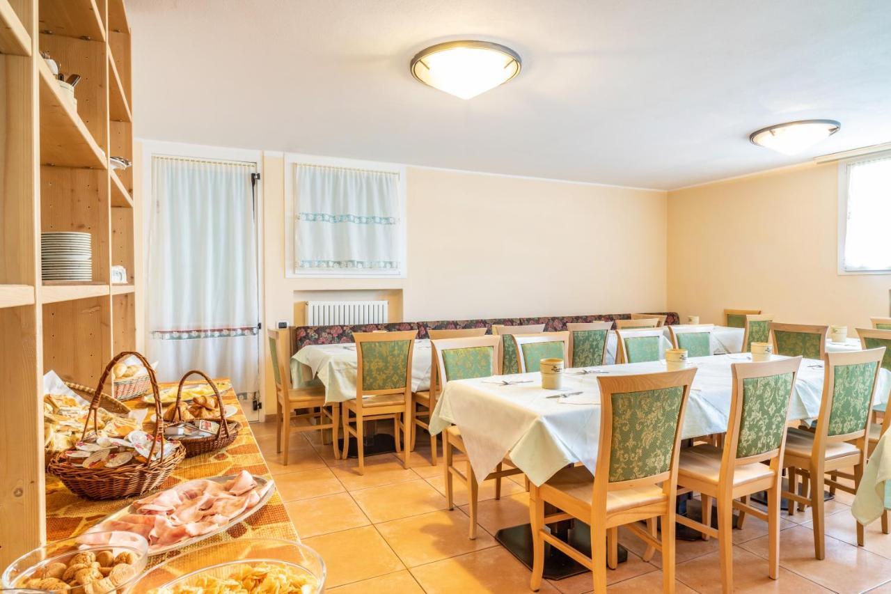 Hotel Monclassico Buitenkant foto