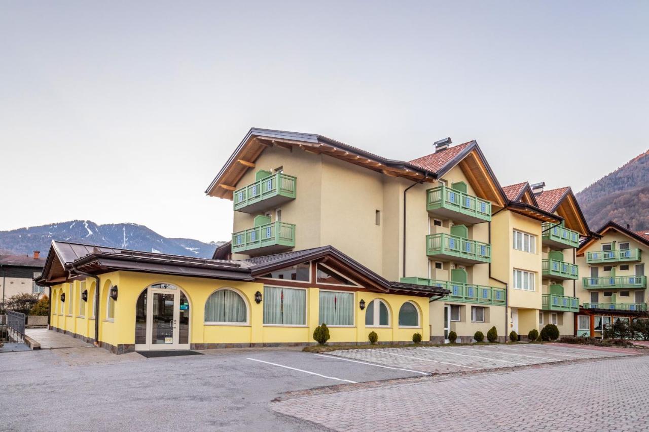 Hotel Monclassico Buitenkant foto